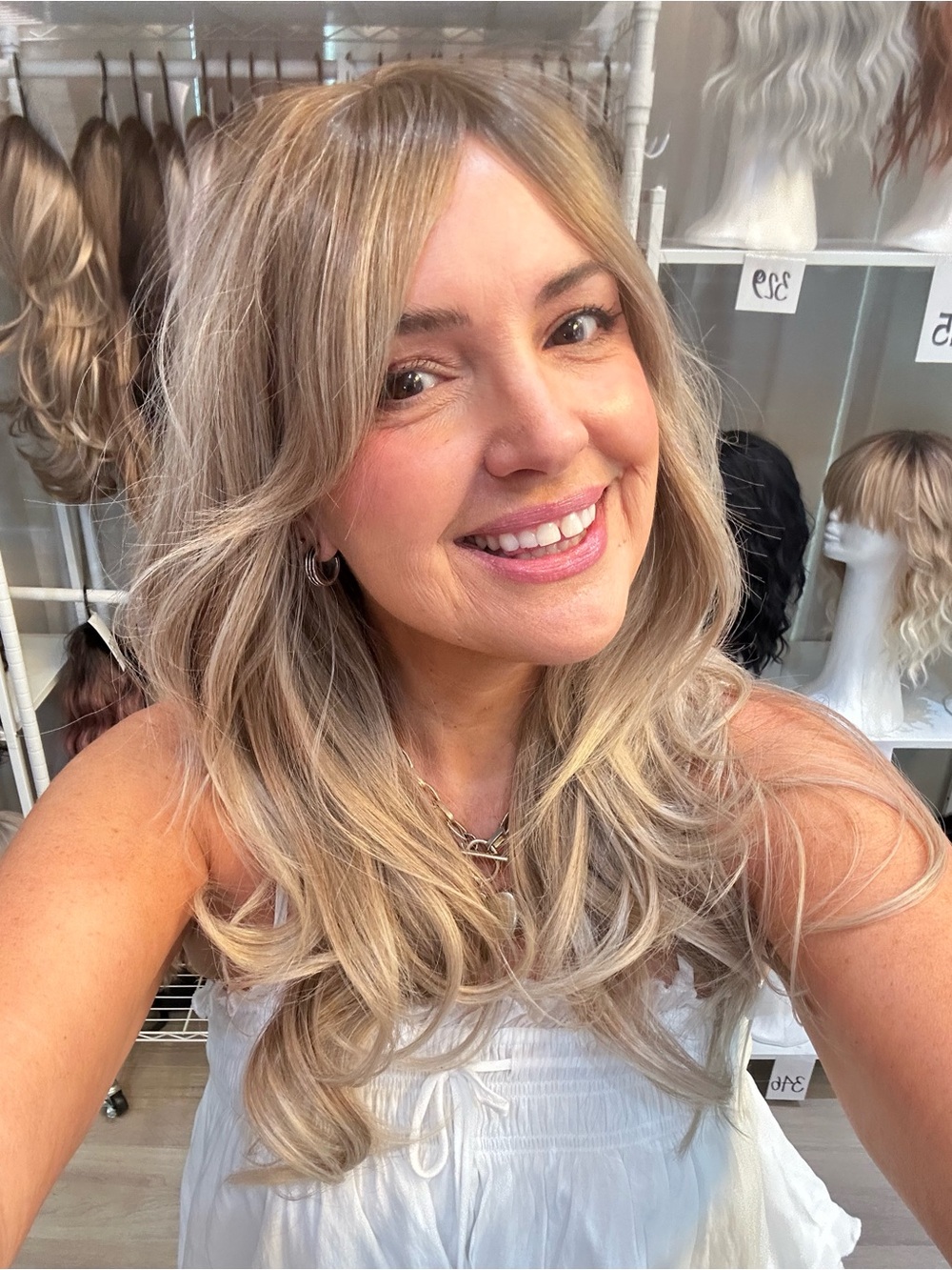 412 Rooted wavy Rooted Medium Gold Gold Blonde  22””